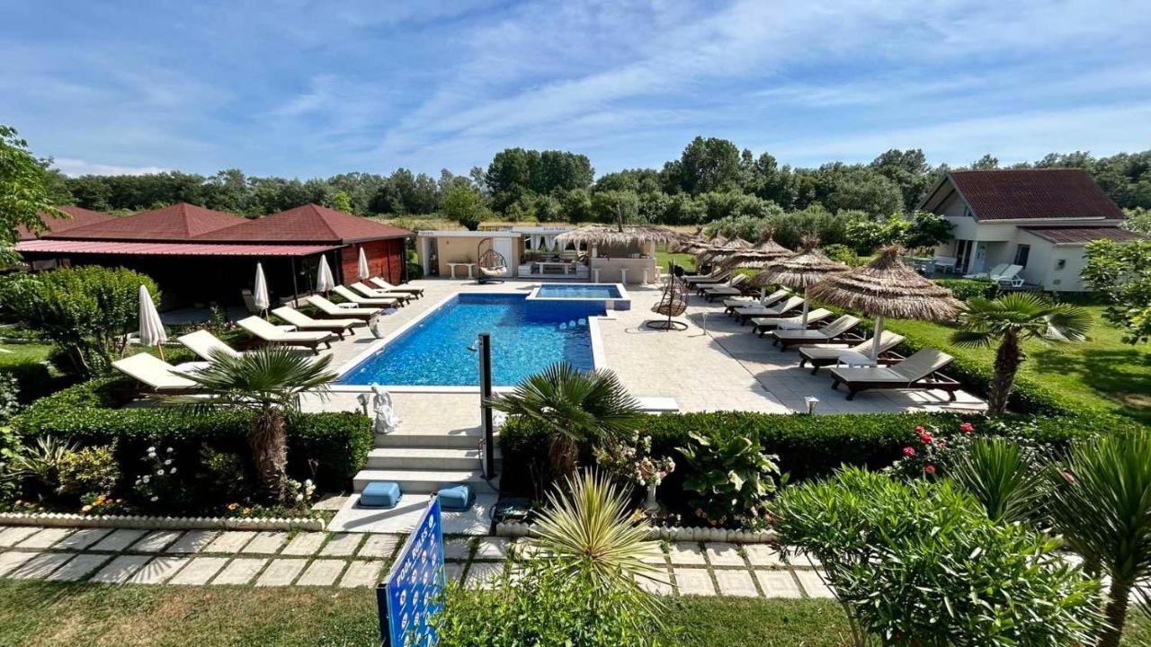 Christopher'S Apartments Ulcinj Exterior photo