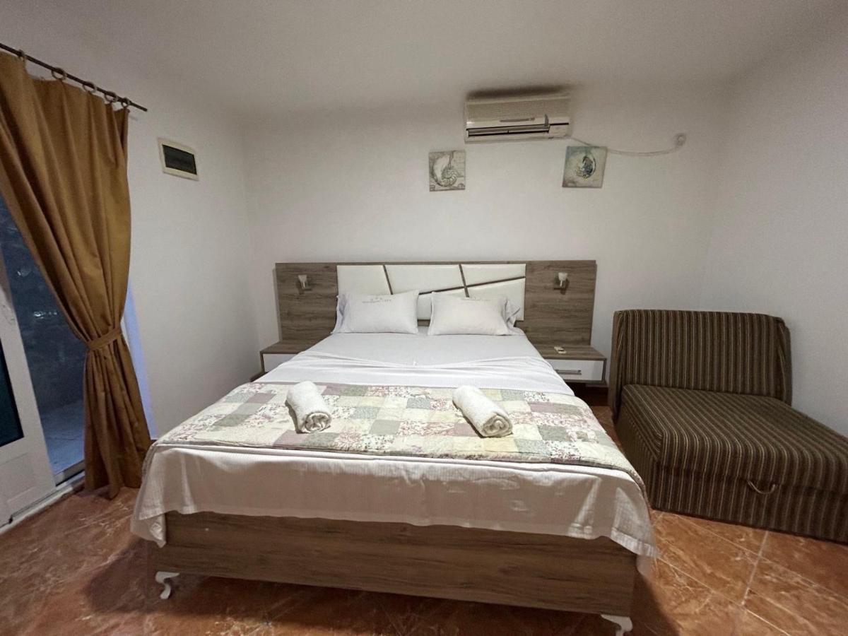 Christopher'S Apartments Ulcinj Exterior photo